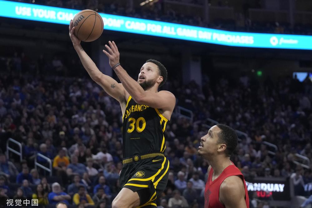 他都表现出 他都表现出