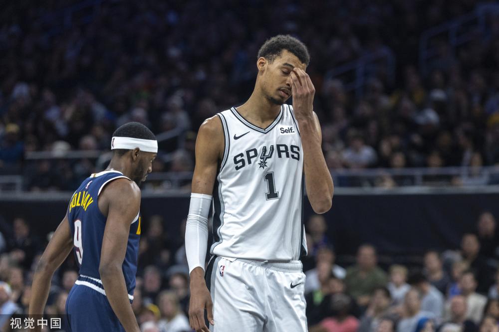 逼迫对手在 逼迫对手在